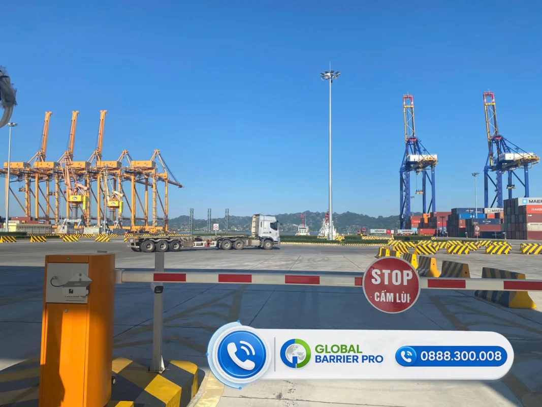 Barie tự động thủy lực cho cổng xe tải và khu công nghiệp