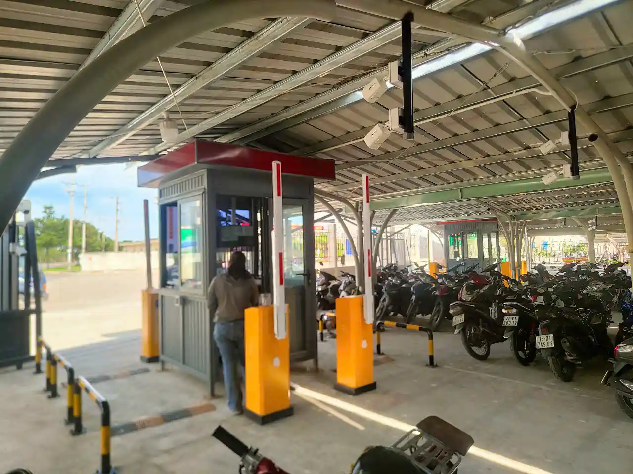 Hệ Thống Bãi Xe Thông Minh - Giải Pháp Quản Lý Bãi Xe Toàn Diện - hình minh họa 1